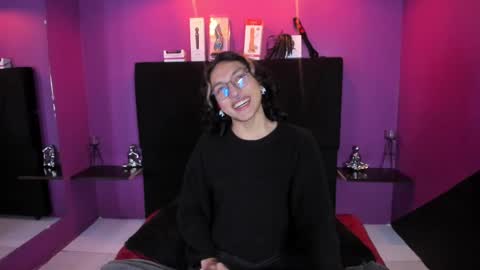 Opalo Azul online show from March 12, 2025, 3:18 pm