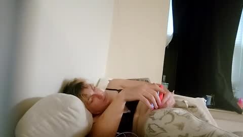 TsJojo online show from December 9, 2024, 6:46 pm