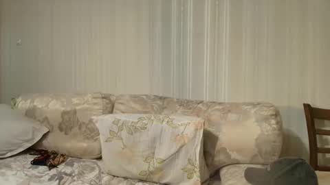 ophelia blue online show from November 20, 2025, 4:07 pm