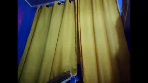 Snapshot of opree_pirocudo chatting on October 1, 2025, 2:06 am Opree online show from October 1, 2025, 2:06 am