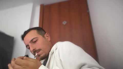 or online show from November 26, 2025, 9:10 am