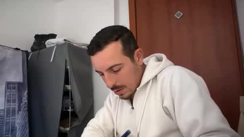 Snapshot of or690 chatting on January 7, 2026, 12:51 pm or online show from January 7, 2026, 12:51 pm