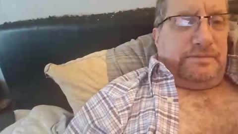 orca302260 online show from November 26, 2025, 8:10 pm