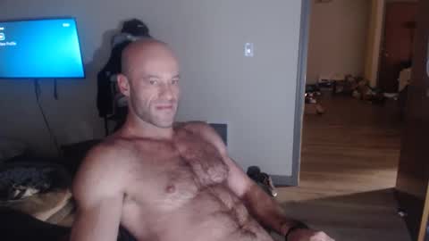 Snapshot of oregon87 chatting on May 1, 2026, 1:26 pm The Oregon Lumberjack online show from May 1, 2026, 1:26 pm