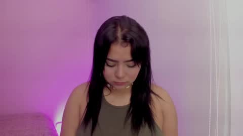 Snapshot of oriana_guzman chatting on April 18, 2026, 2:37 am Miss Guzman online show from April 18, 2026, 2:37 am