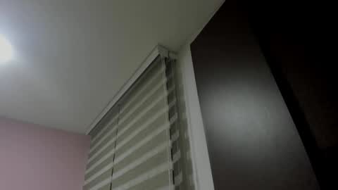 Snapshot of oriana_guzman chatting on April 27, 2026, 2:20 am Miss Guzman online show from April 27, 2026, 2:20 am