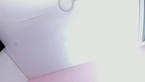 Snapshot of oriana_guzman chatting on May 22, 2026, 4:19 am Miss Guzman online show from May 22, 2026, 4:19 am