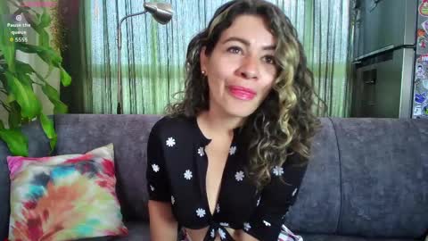 Oriana online show from May 8, 2026, 3:50 pm