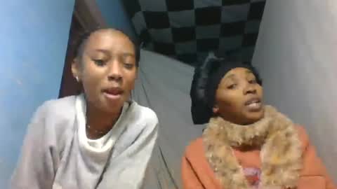 orianie064 online show from July 3, 2026, 7:26 am