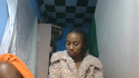 orianie064 online show from July 12, 2026, 3:58 pm