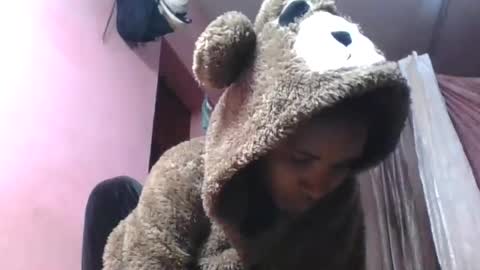 orianie064 online show from August 9, 2026, 3:23 am
