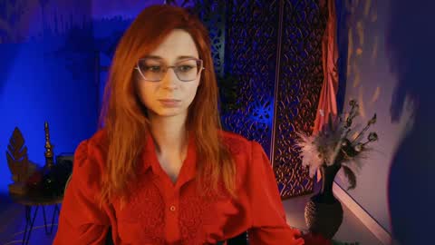 Orianna -  Hi Im into geek culture cosplay crafting LARP games. Shall we play DnD online show from December 5, 2024, 3:17 pm