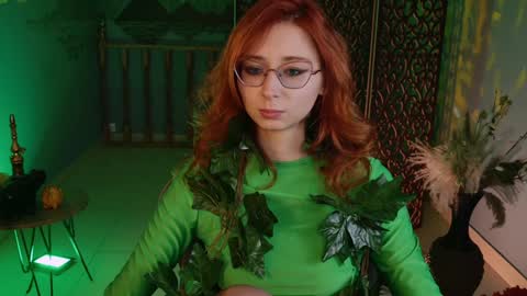 Orianna -  Hi Im into geek culture cosplay crafting LARP games. Shall we play DnD online show from December 6, 2024, 7:56 pm