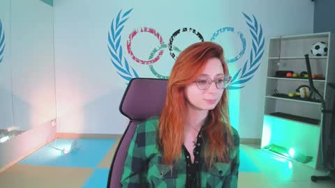 Orianna -  Hi Im into geek culture cosplay crafting LARP games. Shall we play DnD online show from December 12, 2024, 12:33 pm