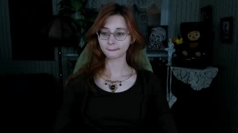 Orianna -  Hi Im into geek culture cosplay crafting LARP games. Shall we play DnD online show from January 5, 2025, 9:05 am