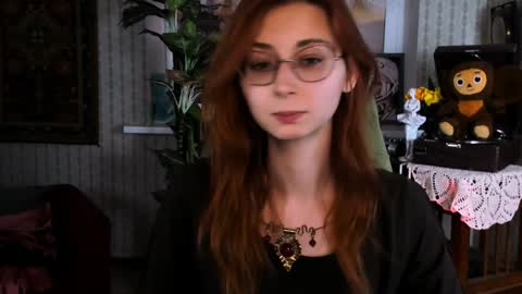 Orianna -  Hi Im into geek culture cosplay crafting LARP games. Shall we play DnD online show from January 5, 2025, 3:13 pm