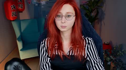 Orianna -  Hi Im into geek culture cosplay crafting LARP games. Shall we play DnD online show from January 7, 2025, 3:12 pm