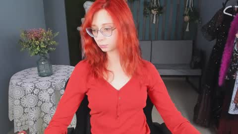 Orianna -  Hi Im into geek culture cosplay crafting LARP games. Shall we play DnD online show from January 13, 2025, 9:08 am