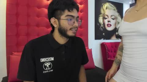 Snapshot of orion_perla chatting on February 10, 2025, 3:03 am orion y perla online show from February 10, 2025, 3:03 am