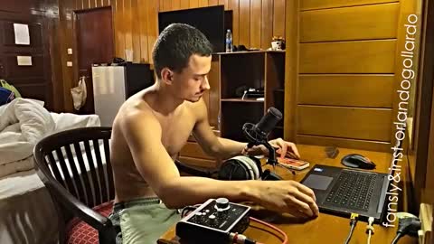 Fansly and Instagram -  online show from November 21, 2025, 9:41 am