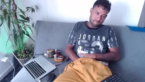 orlando_horny online show from October 1, 2025, 4:02 pm