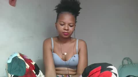 Snapshot of ornellahhh chatting on October 4, 2025, 3:48 am ornellahhh online show from October 4, 2025, 3:48 am