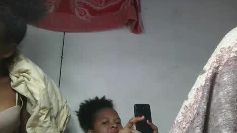 Snapshot of ornellahhh chatting on October 5, 2025, 5:33 pm ornellahhh online show from October 5, 2025, 5:33 pm