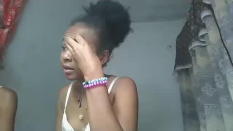 Snapshot of ornellahhh chatting on October 12, 2025, 4:06 pm ornellahhh online show from October 12, 2025, 4:06 pm