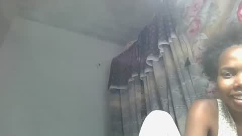 Snapshot of ornellahhh chatting on October 16, 2025, 12:06 pm ornellahhh online show from October 16, 2025, 12:06 pm