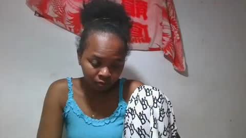 Snapshot of ornellahhh chatting on October 24, 2025, 8:22 am ornellahhh online show from October 24, 2025, 8:22 am