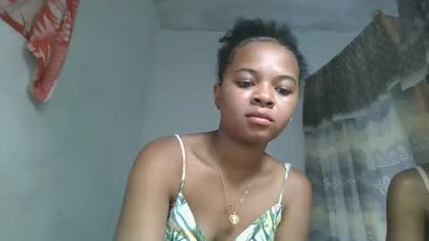 Snapshot of ornellahhh chatting on October 26, 2025, 10:36 pm ornellahhh online show from October 26, 2025, 10:36 pm