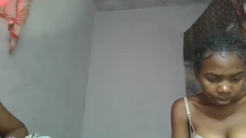 Snapshot of ornellahhh chatting on October 27, 2025, 10:41 am ornellahhh online show from October 27, 2025, 10:41 am