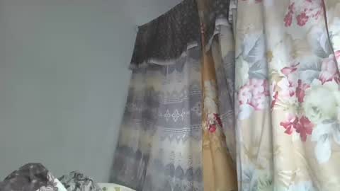 Snapshot of ornellahhh chatting on October 28, 2025, 6:10 pm ornellahhh online show from October 28, 2025, 6:10 pm