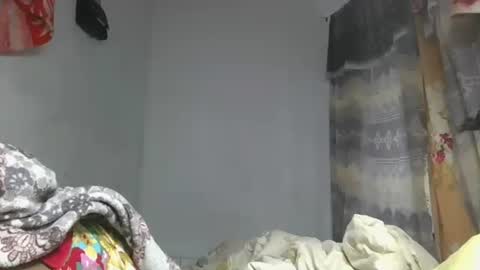 Snapshot of ornellahhh chatting on October 29, 2025, 6:20 pm ornellahhh online show from October 29, 2025, 6:20 pm