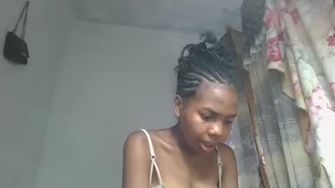 Snapshot of ornellahhh chatting on October 31, 2025, 6:58 am ornellahhh online show from October 31, 2025, 6:58 am