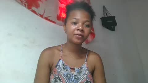 Snapshot of ornellahhh chatting on November 4, 2025, 10:47 am ornellahhh online show from November 4, 2025, 10:47 am