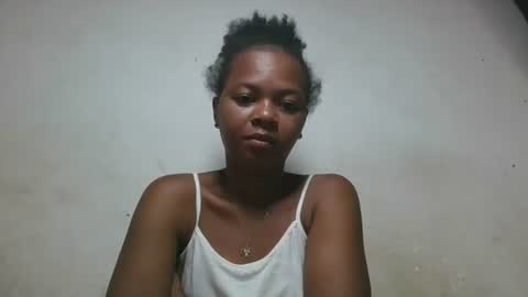 Snapshot of ornellahhh chatting on November 5, 2025, 11:05 pm ornellahhh online show from November 5, 2025, 11:05 pm