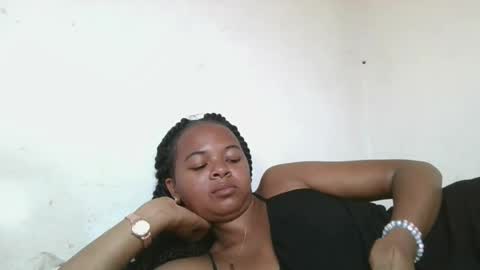 ornellahhh online show from February 2, 2026, 10:58 am