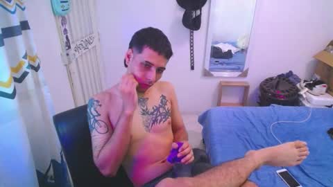 orus_420 online show from November 26, 2025, 10:22 pm