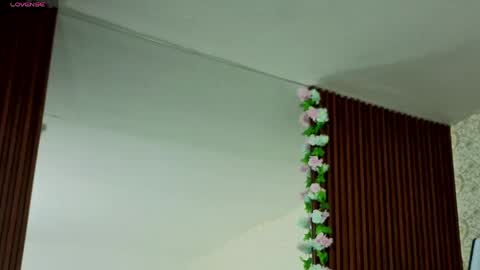 osamu_tay online show from May 4, 2026, 3:02 am