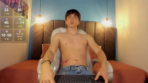 Oscar online show from November 8, 2025, 4:34 am