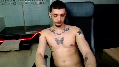 OscarGriffin online show from February 25, 2025, 3:38 pm