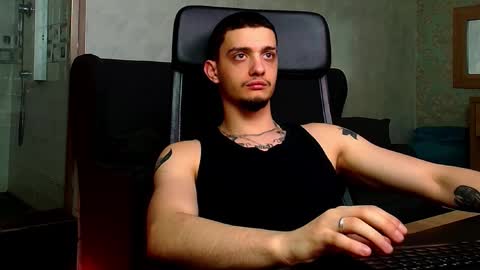 OscarGriffin online show from March 12, 2025, 1:30 pm