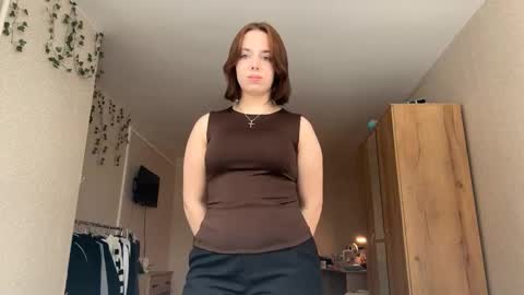 Snapshot of oscarkron chatting on February 28, 2026, 11:33 am I am Miya ntmu Lets hit 10 Thumbs Up together online show from February 28, 2026, 11:33 am