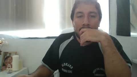 oscaryn_martell online show from November 2, 2025, 2:41 pm