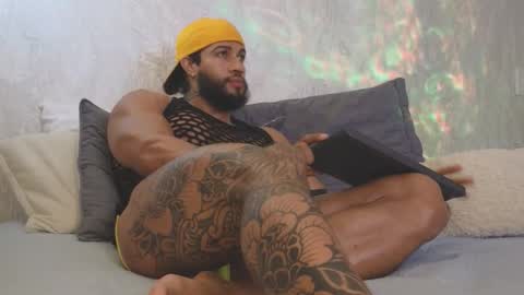 osher_cox online show from December 18, 2025, 3:01 am