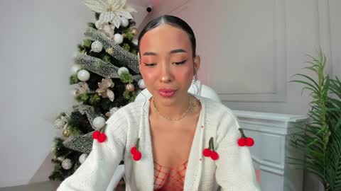 Oshun  online show from December 23, 2024, 12:41 pm