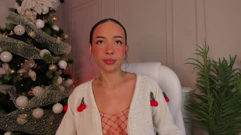 Oshun  online show from December 23, 2024, 7:41 pm