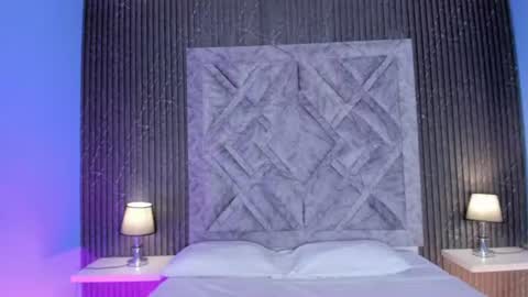 oshun_444 online show from June 24, 2026, 12:04 pm