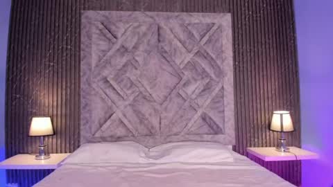 oshun_444 online show from July 17, 2026, 11:39 am